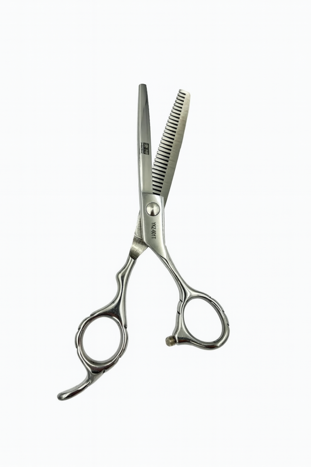 yakuza Efile Saç Makası